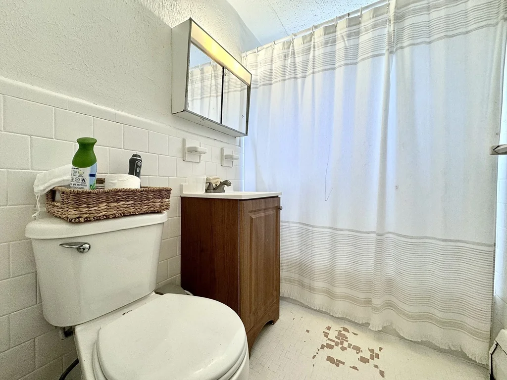 1 bed, 1 bath apartment for rent at 16 Vinal St Unit 3, Brighton — photo 9 of 18