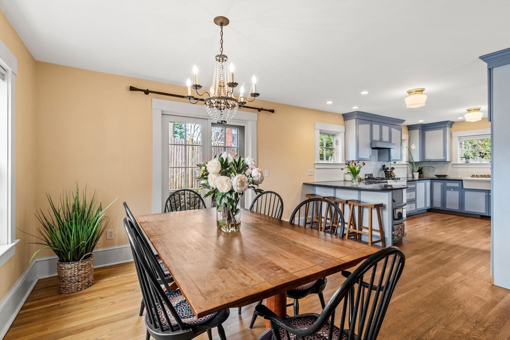 3 bed, 2 bath apartment for rent at 16 Waldron Ct, Marblehead — photo 6 of 22