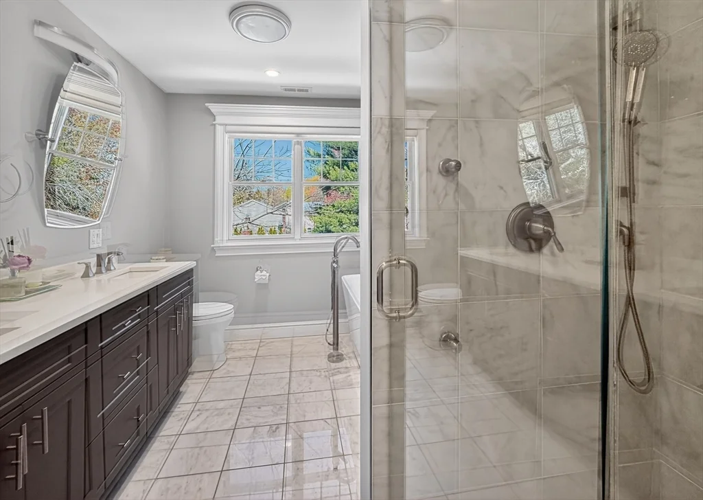 4 bed, 4+ bath apartment for rent at 16 Walsh Rd, Bedford — photo 23 of 42