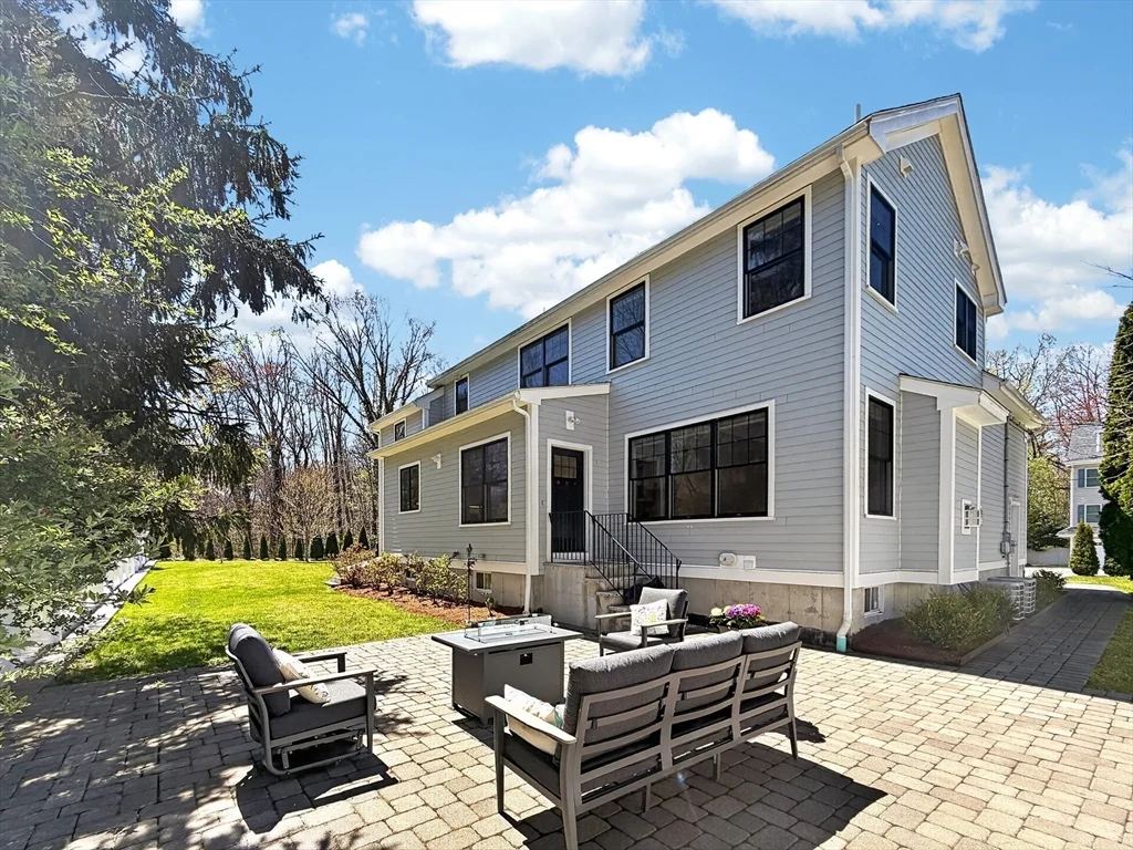 4 bed, 4+ bath apartment for rent at 16 Walsh Rd, Bedford — photo 42 of 42