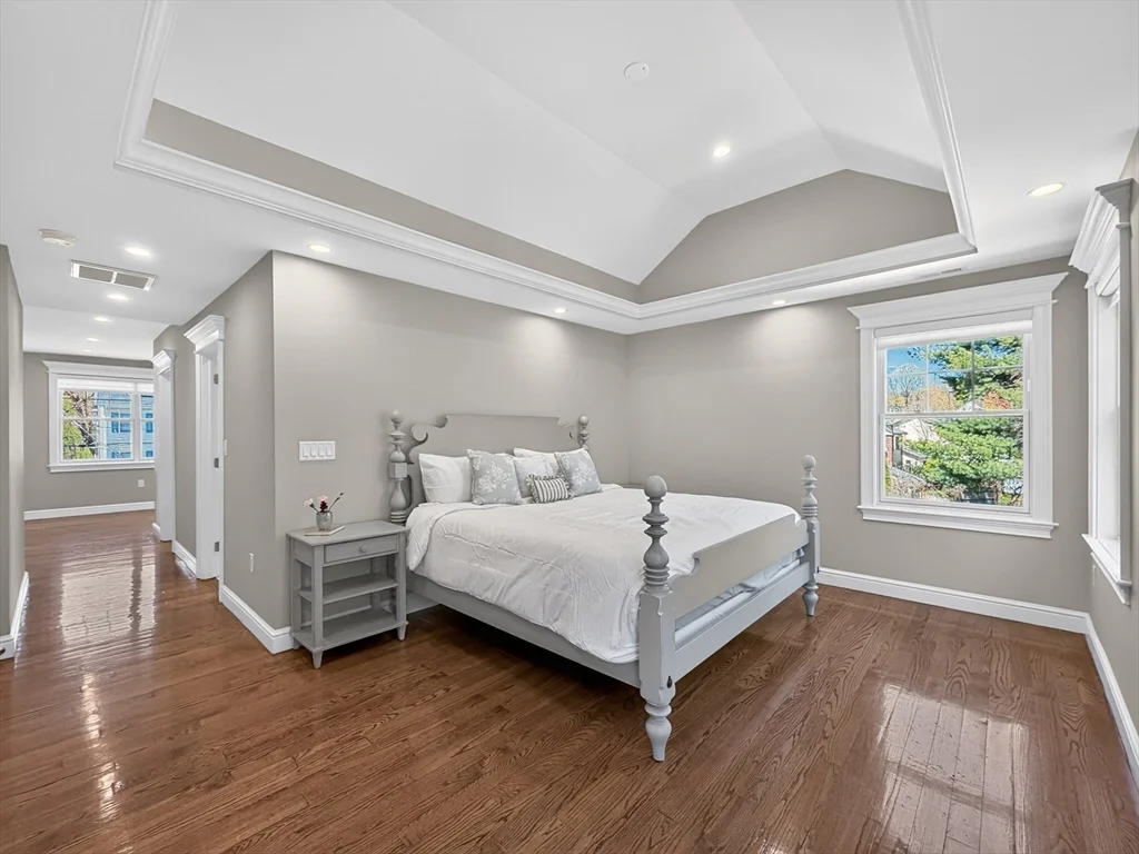 4 bed, 4+ bath apartment for rent at 16 Walsh Rd, Bedford — photo 19 of 42