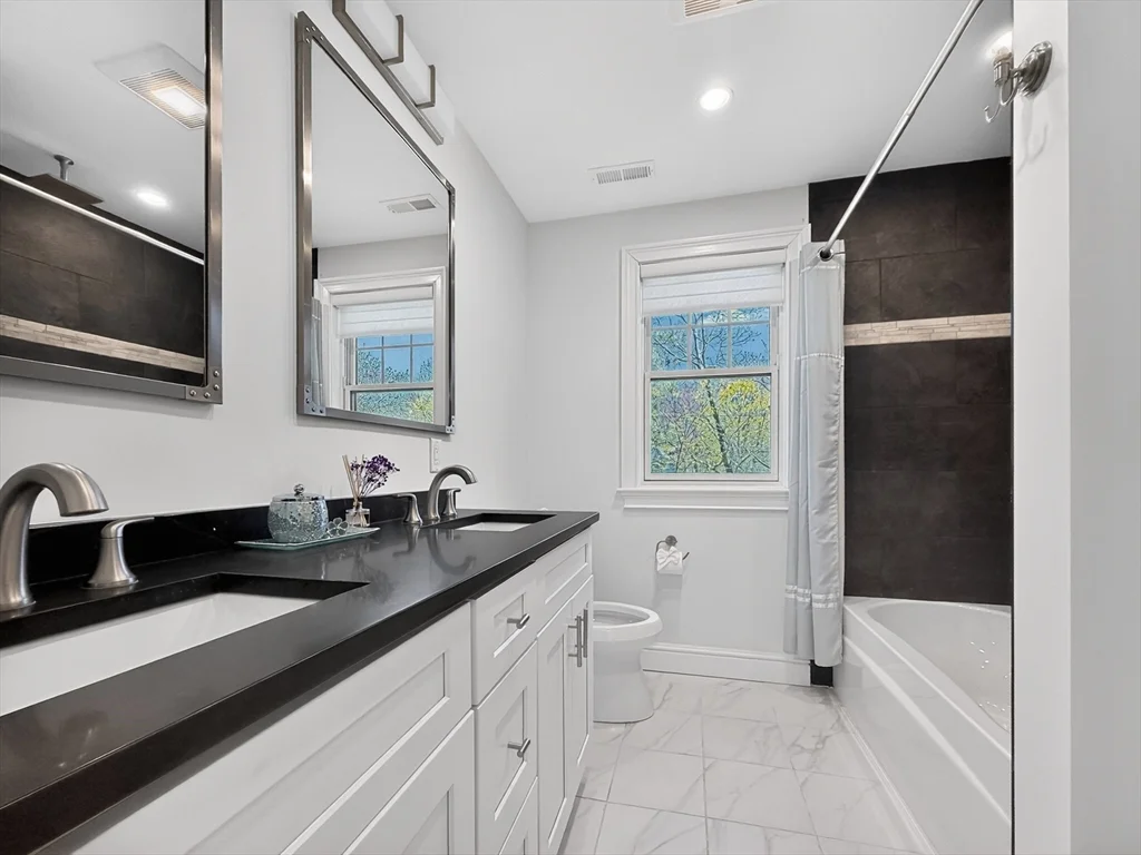 4 bed, 4+ bath apartment for rent at 16 Walsh Rd, Bedford — photo 27 of 42