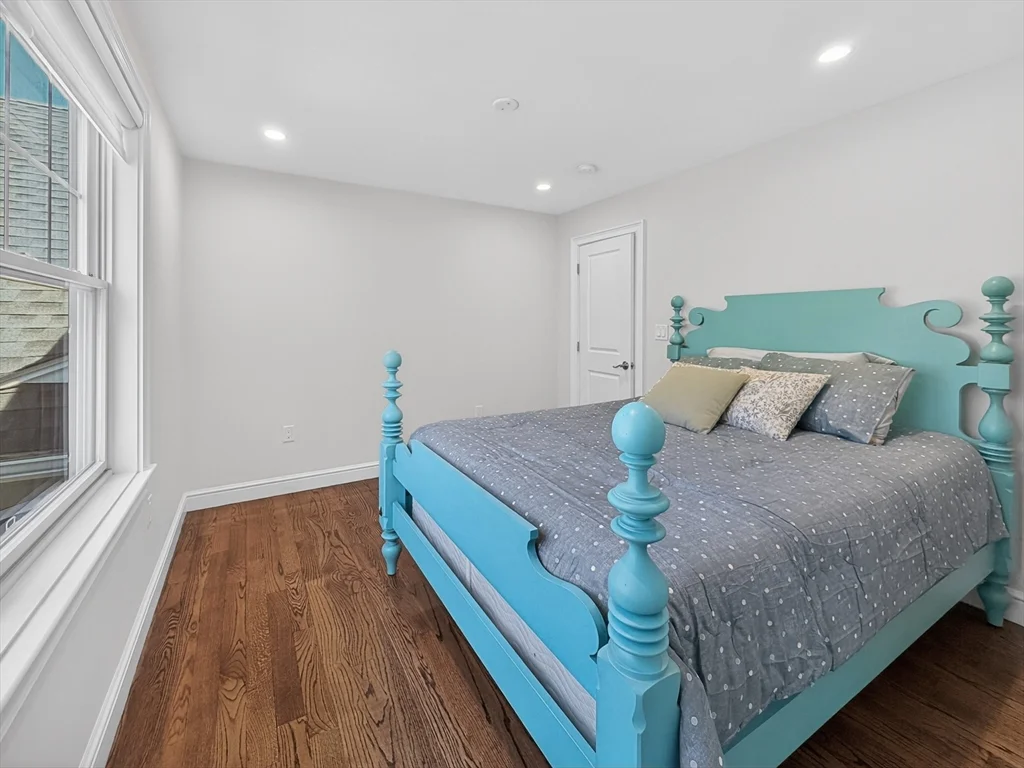 4 bed, 4+ bath apartment for rent at 16 Walsh Rd, Bedford — photo 24 of 42