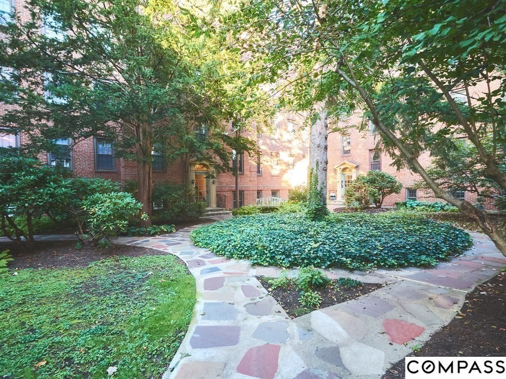 1 bed, 1 bath apartment for rent at 16 Ware St Unit 2, Harvard Square — photo 13 of 15
