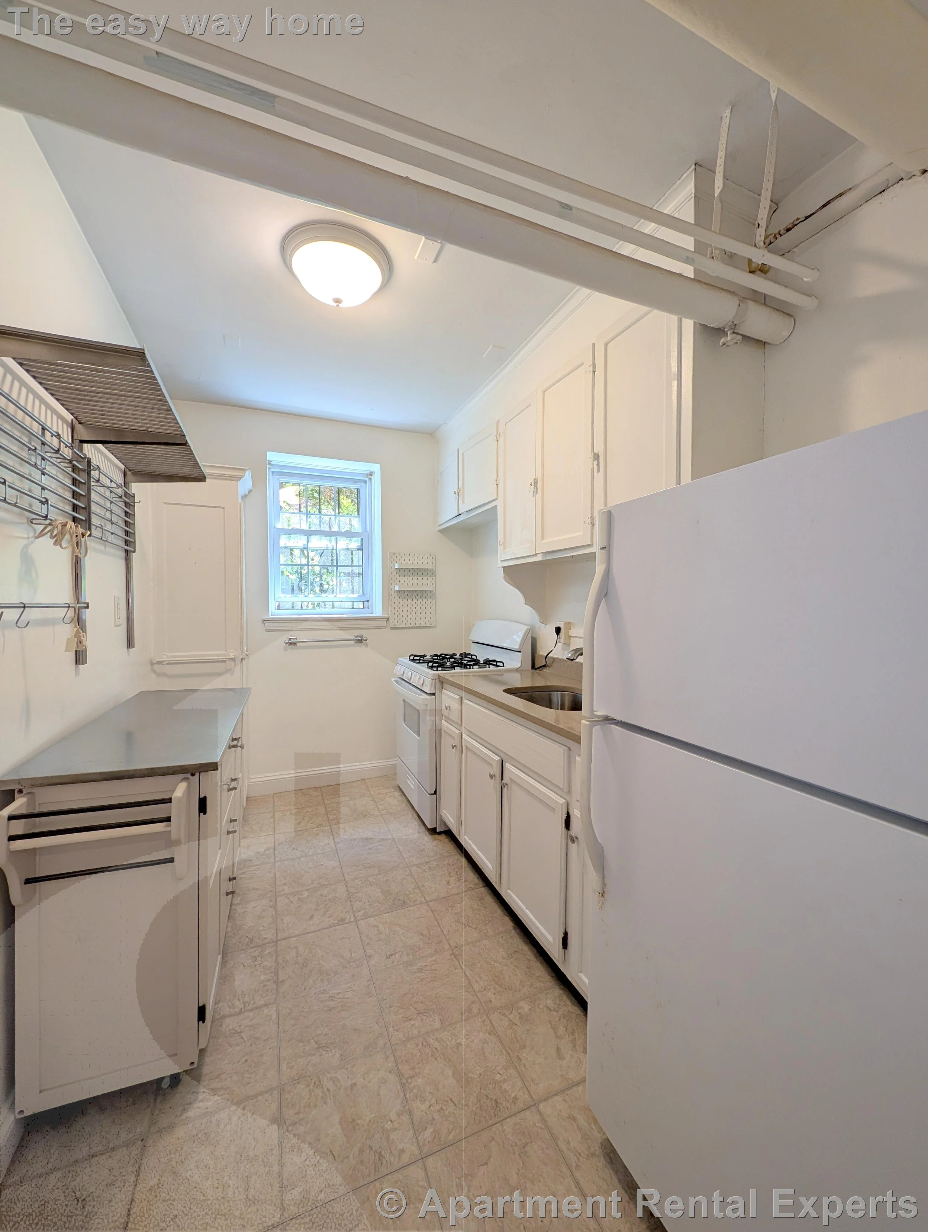 2 bed, 1 bath apartment for rent at 16 Ware St Unit Unit #B, Harvard Square