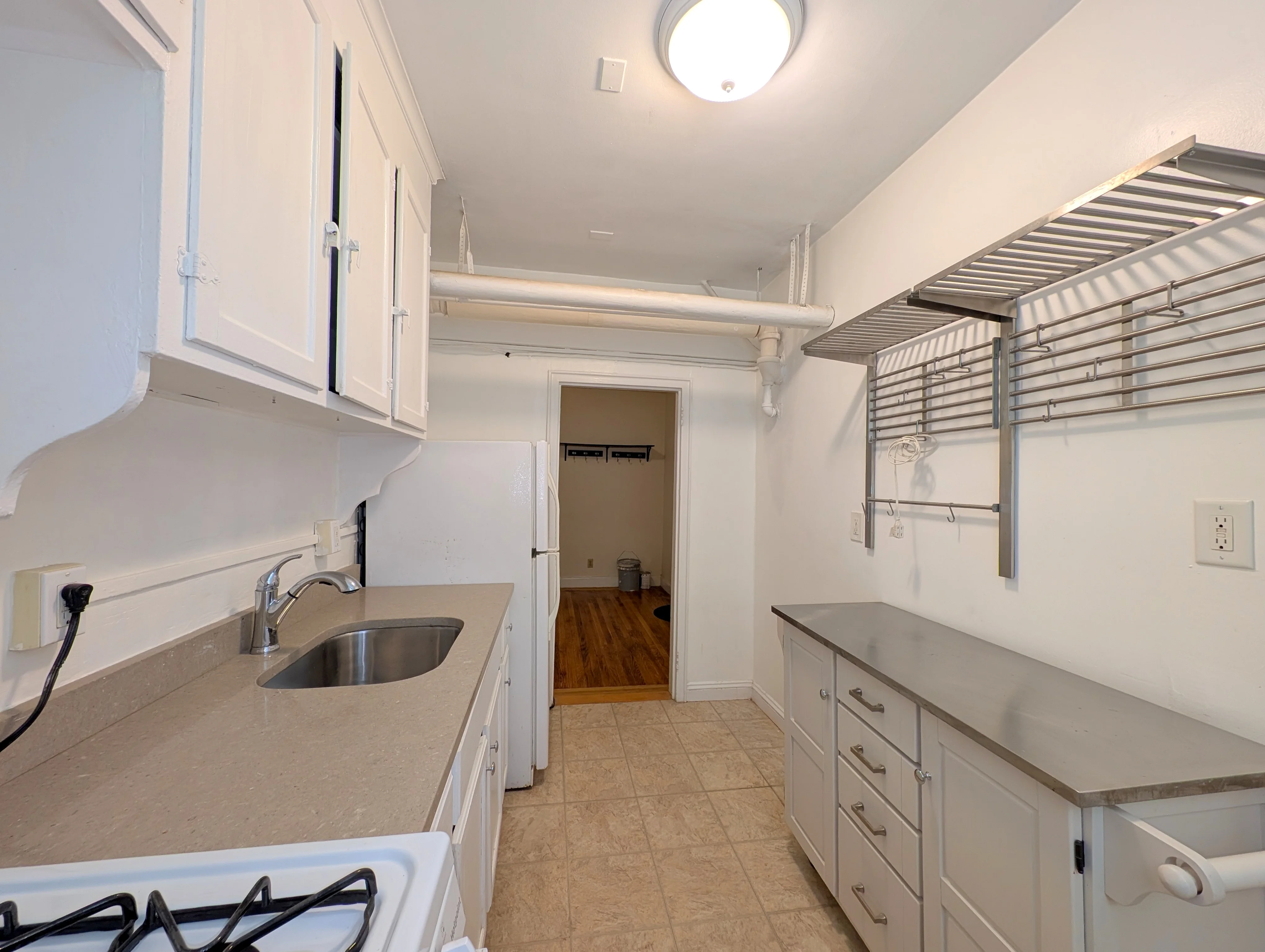 2 bed, 1 bath apartment for rent at 16 Ware St Unit B, Mid Cambridge — photo 5 of 20