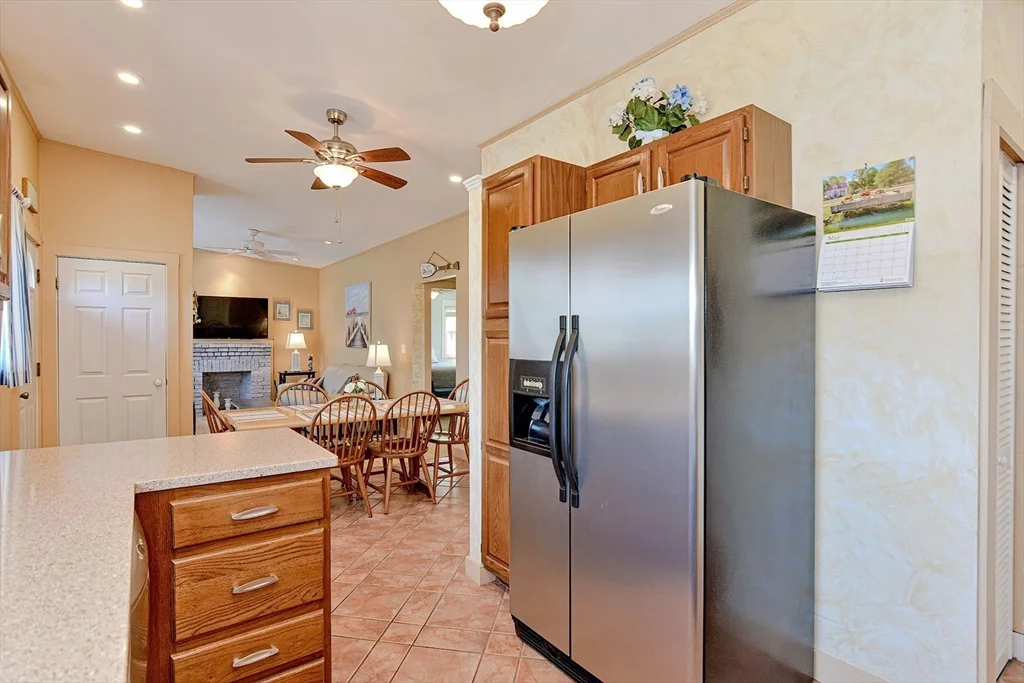 3 bed, 1 bath apartment for rent at 16 Warwick Rd Unit WINTER, East Gloucester — photo 16 of 25