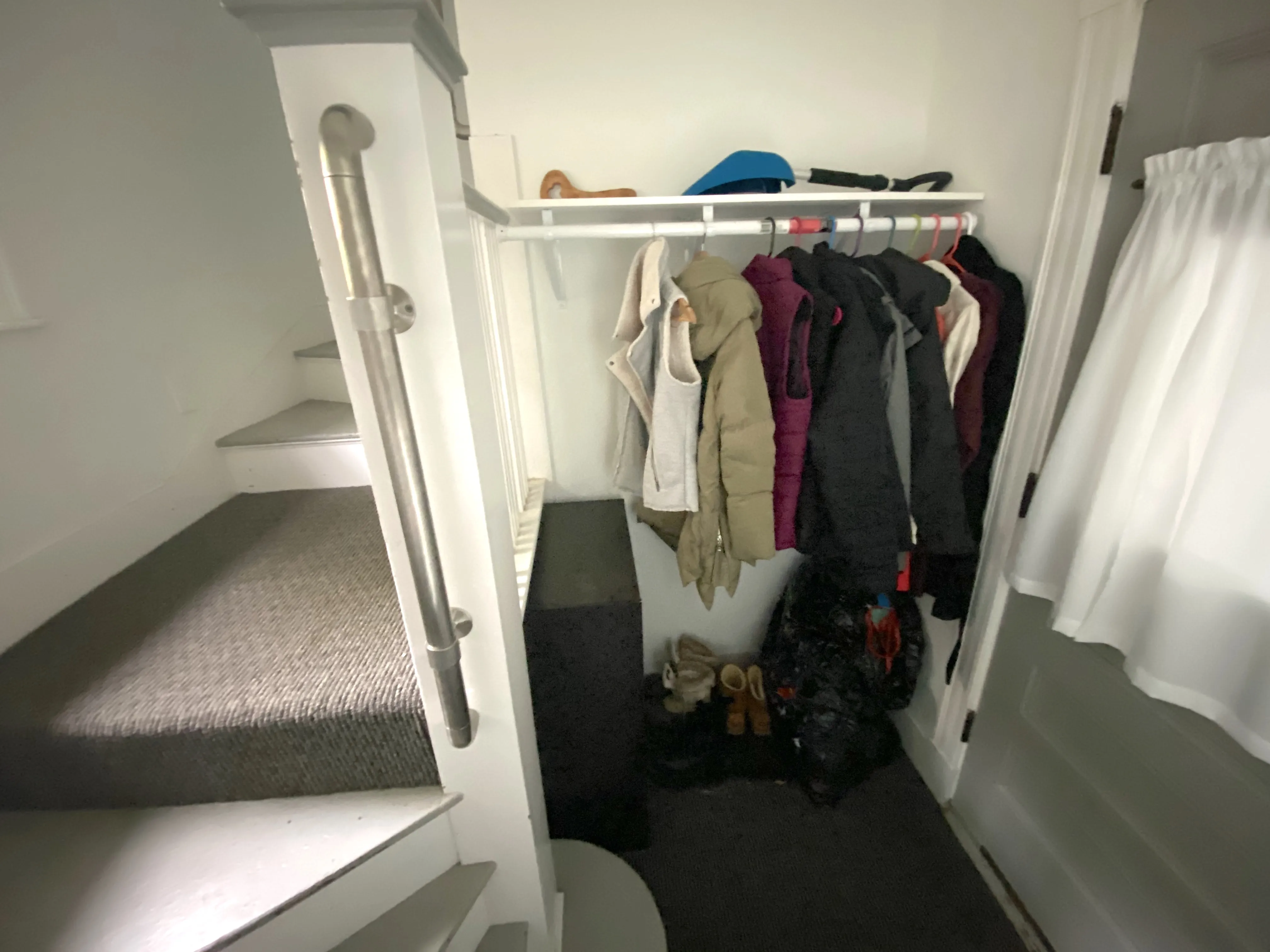 4 bed, 1 bath apartment for rent at 16 Watson St Unit 2, West Somerville — photo 6 of 36