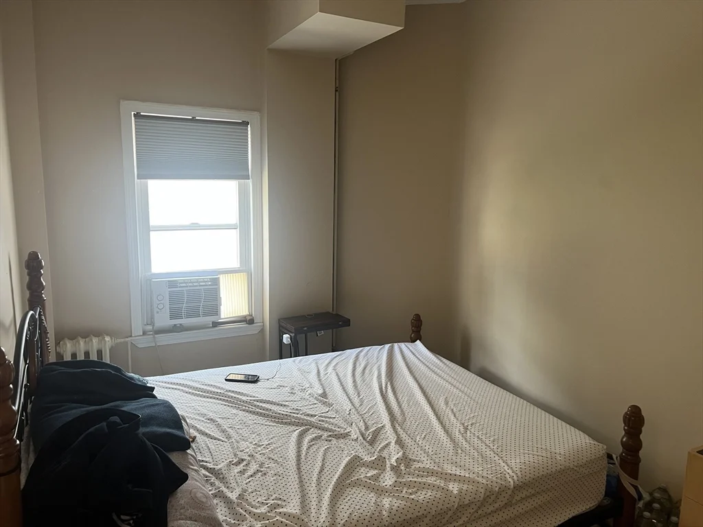 3 bed, 1 bath apartment for rent at 16 Wave Way Unit 1, Winthrop — photo 9 of 9