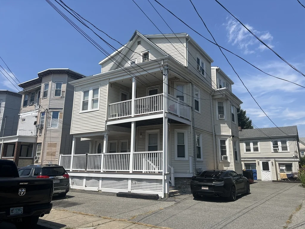 3 bed, 1 bath apartment for rent at 16 Wave Way Unit 1, Winthrop — photo 1 of 9