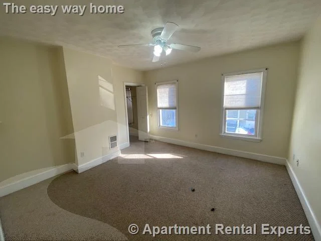 2 bed, 1 bath apartment for rent at 16 Waverly St Unit 2, Everett — photo 10 of 15