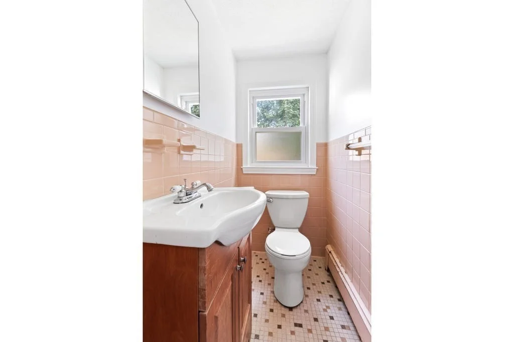 3 bed, 1 bath apartment for rent at 16 Wedgemere Unit 16, West Roxbury — photo 14 of 19