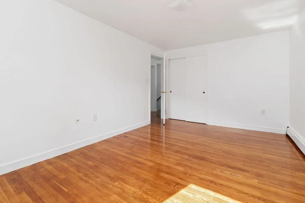 3 bed, 1 bath apartment for rent at 16 Wedgemere Unit 16, West Roxbury — photo 9 of 19