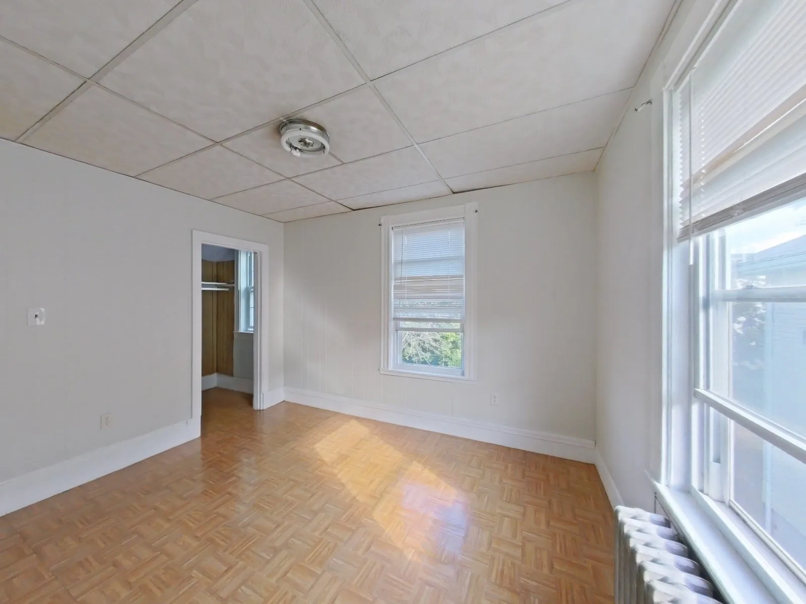 2 bed, 1 bath apartment for rent at 16 West Squantum St Unit 2, Quincy — photo 10 of 14