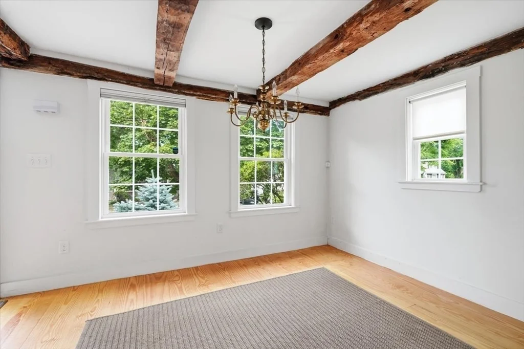 3 bed, 2 bath apartment for rent at 16 West St, Hingham — photo 8 of 27