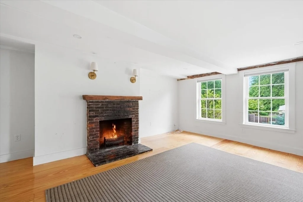 3 bed, 2 bath apartment for rent at 16 West St, Hingham — photo 10 of 27
