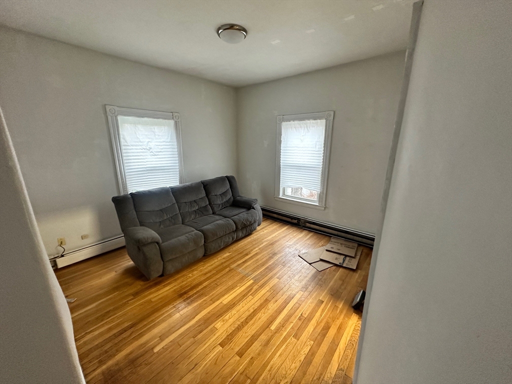 1 bed, 1 bath apartment for rent at 16 West St Unit 2A, Franklin — photo 2 of 2