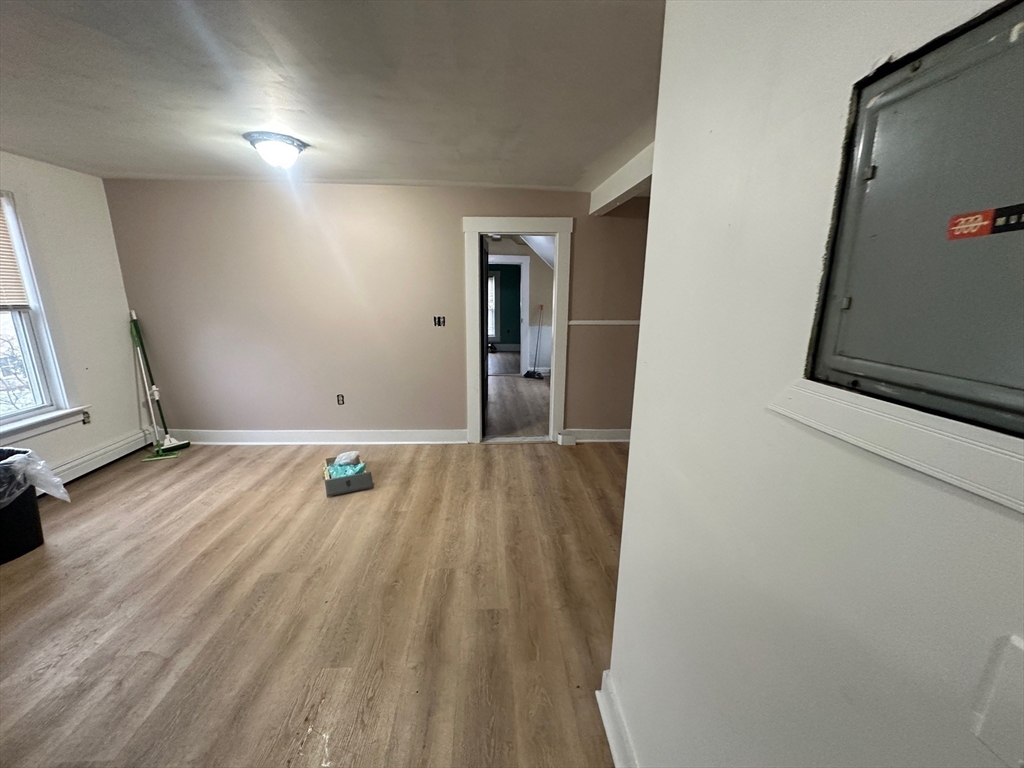 3 bed, 1 bath apartment for rent at 16 West St Unit 3, Franklin — photo 6 of 6
