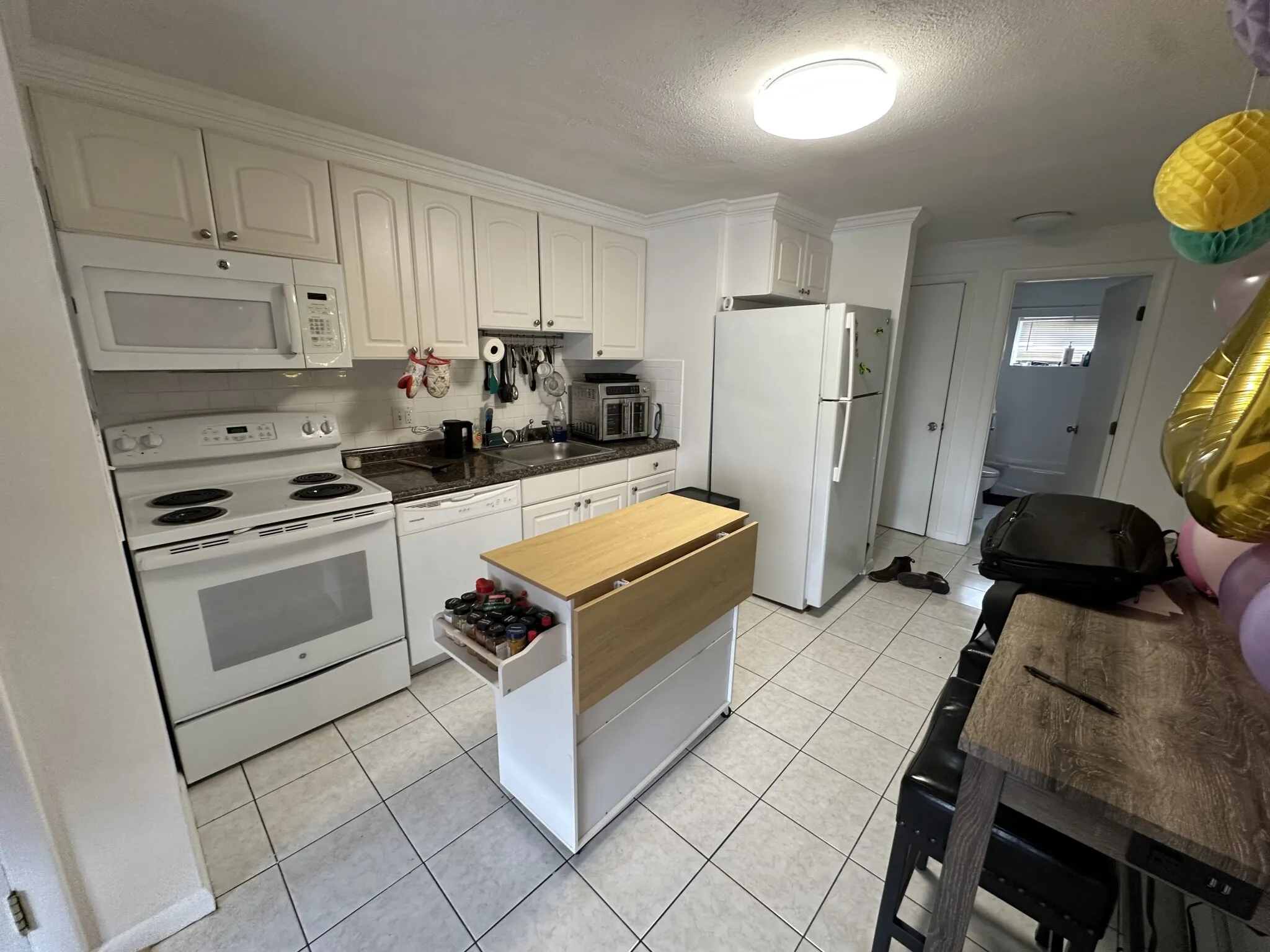 2 bed, 1 bath apartment for rent at 16 Westford St Unit 6, Allston — photo 1 of 17