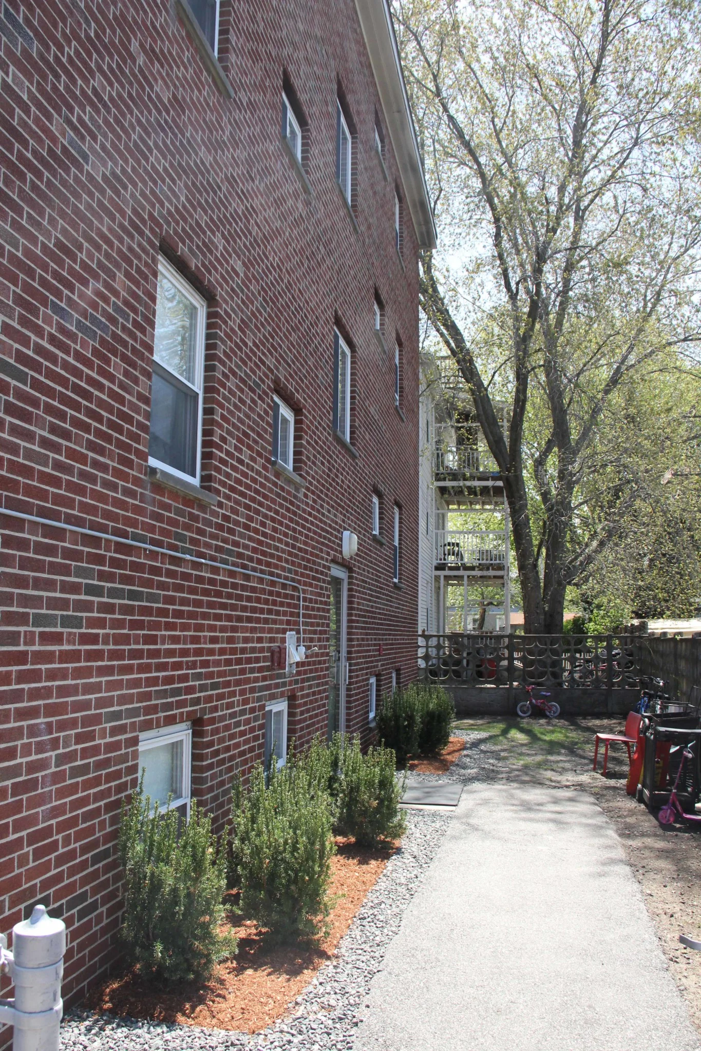 2 bed, 1 bath apartment for rent at 16 Westford St Unit 8, Allston — photo 39 of 41