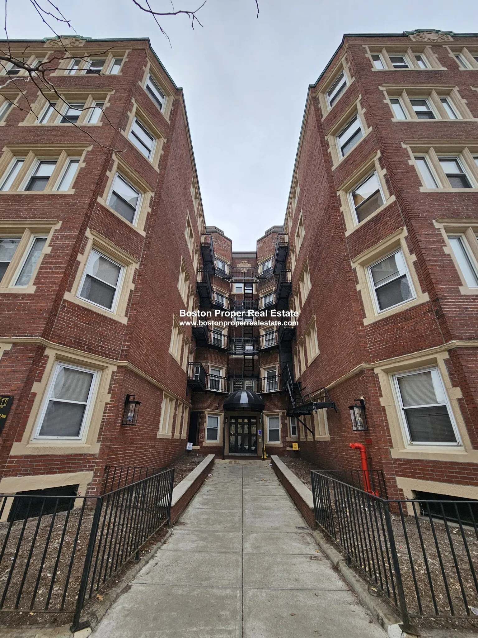 3 bed, 1 bath apartment for rent at 16 Westland Ave Unit 107, Fenway — photo 10 of 20