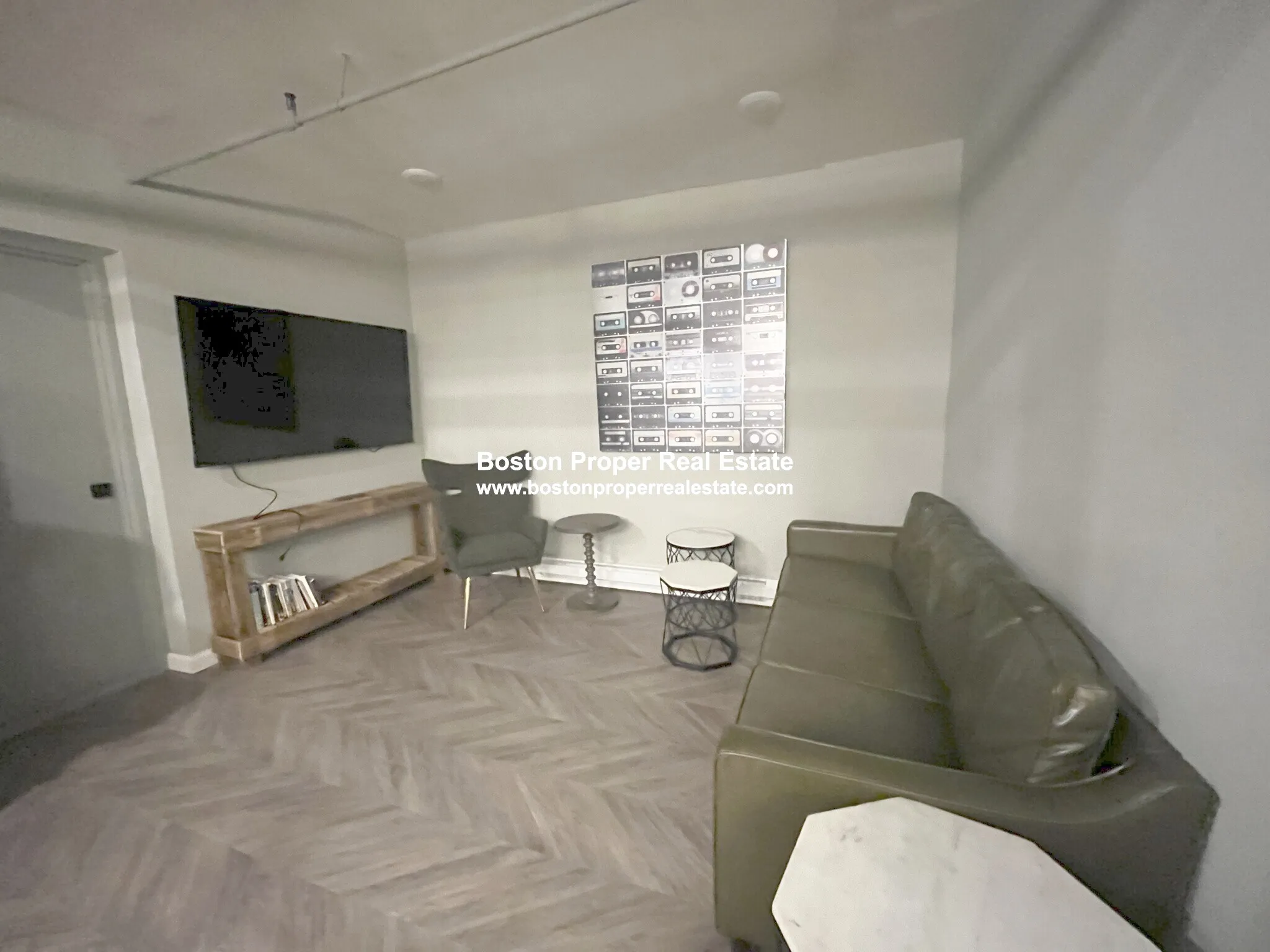 Studio bed, 1 bath apartment for rent at 16 Westland Ave Unit 302, Fenway — photo 13 of 18