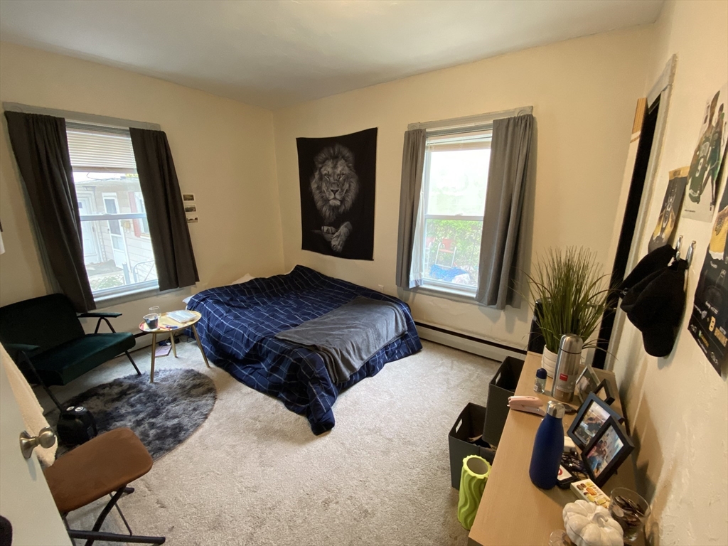 3 bed, 1 bath apartment for rent at 16 White St Pl Unit 1, Spring Hill — photo 9 of 11