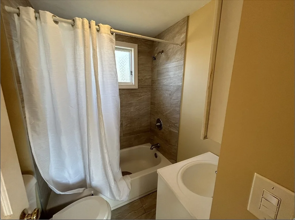 3 bed, 2 bath apartment for rent at 16 Whittier Rd, Natick — photo 8 of 15