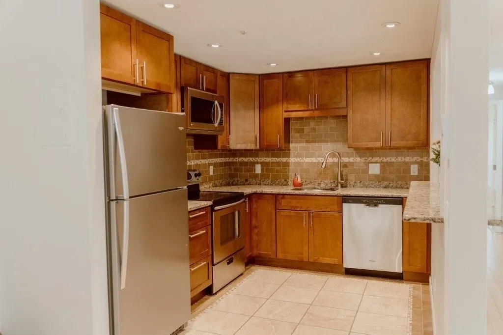 2 bed, 1 bath apartment for rent at 16 Williamsburg Ct Unit 23, Shrewsbury — photo 3 of 11