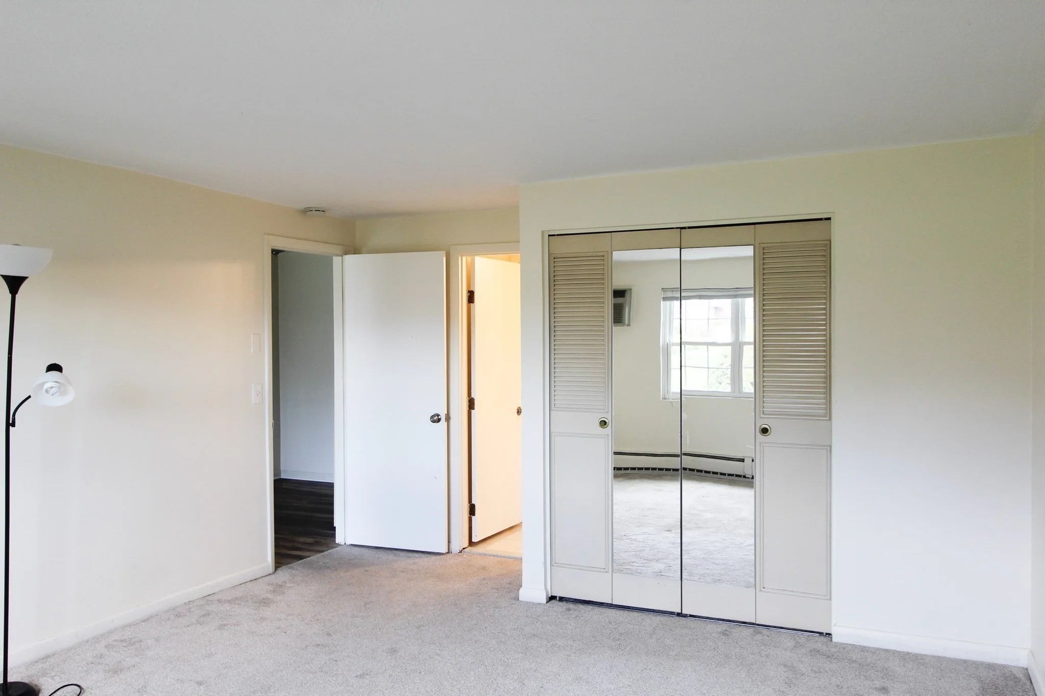 1 bed, 1 bath apartment for rent at 16 Williamsburg Unit 12, Shrewsbury — photo 8 of 11