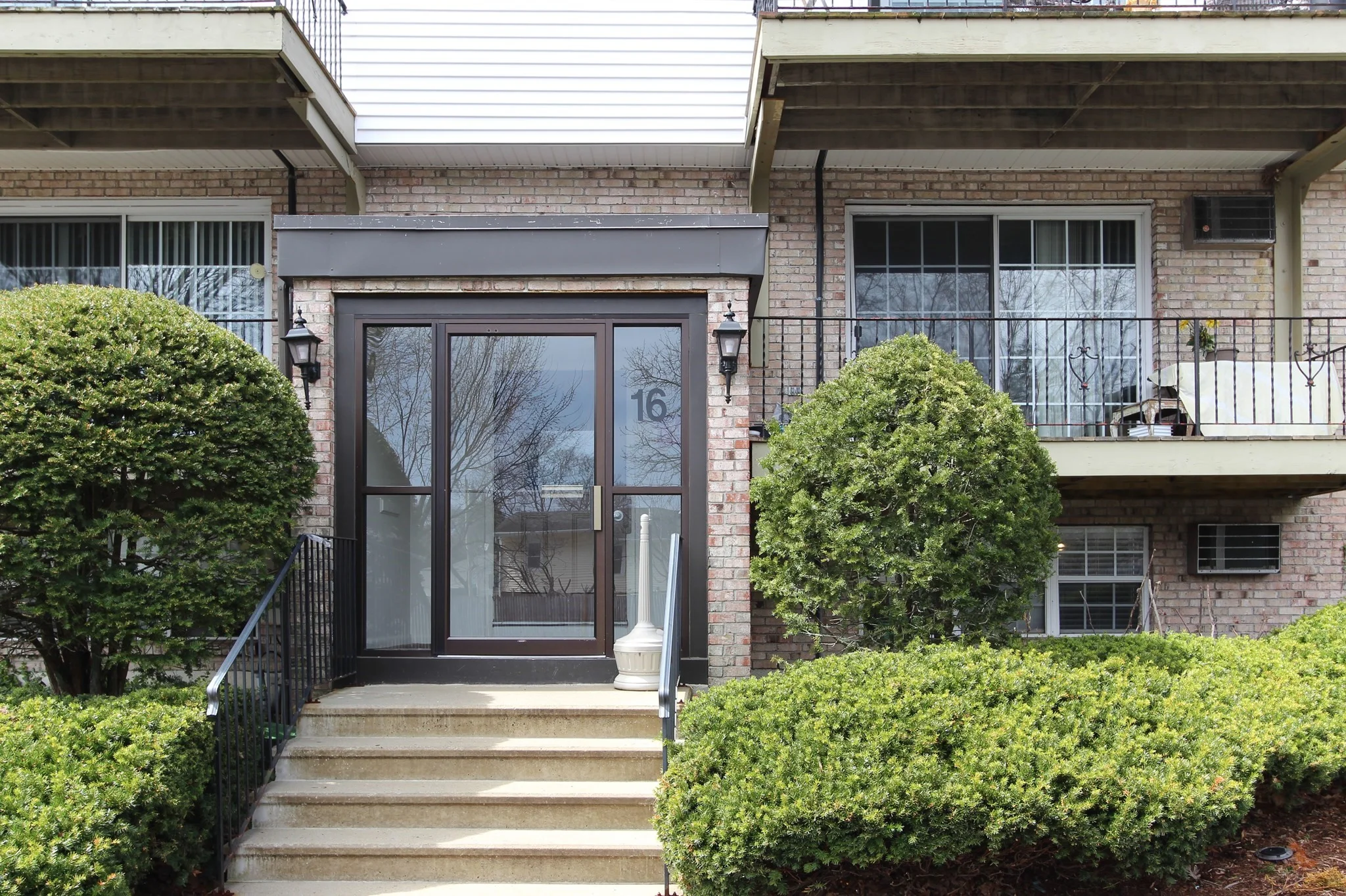 1 bed, 1 bath apartment for rent at 16 Williamsburg Unit 12, Shrewsbury