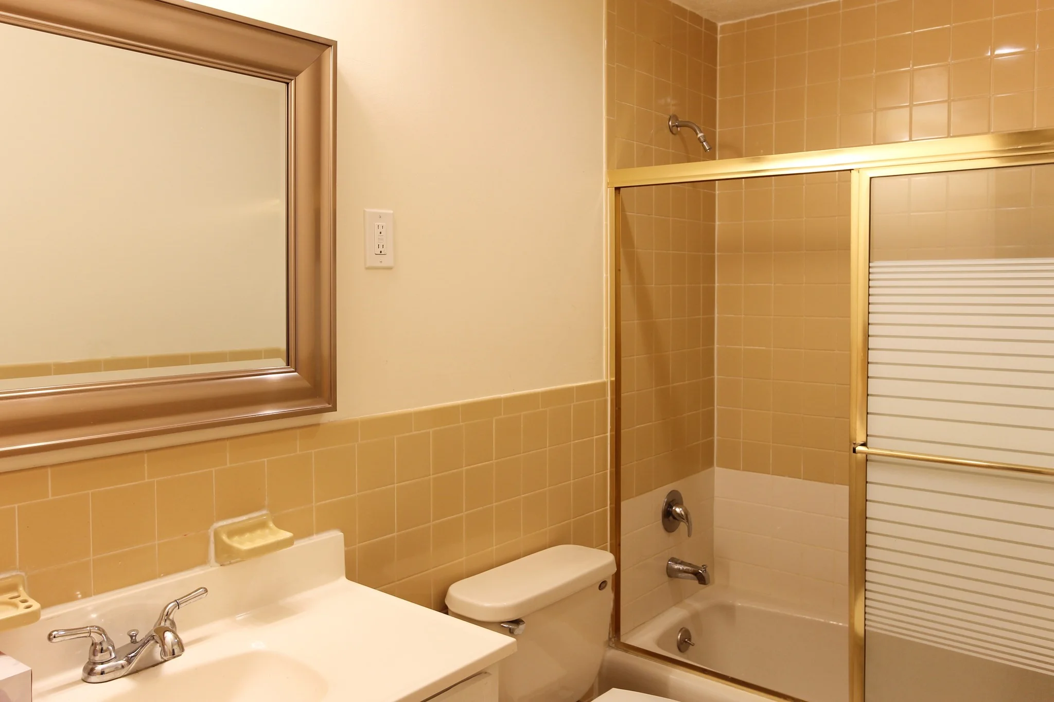 1 bed, 1 bath apartment for rent at 16 Williamsburg Unit 12, Shrewsbury — photo 3 of 11