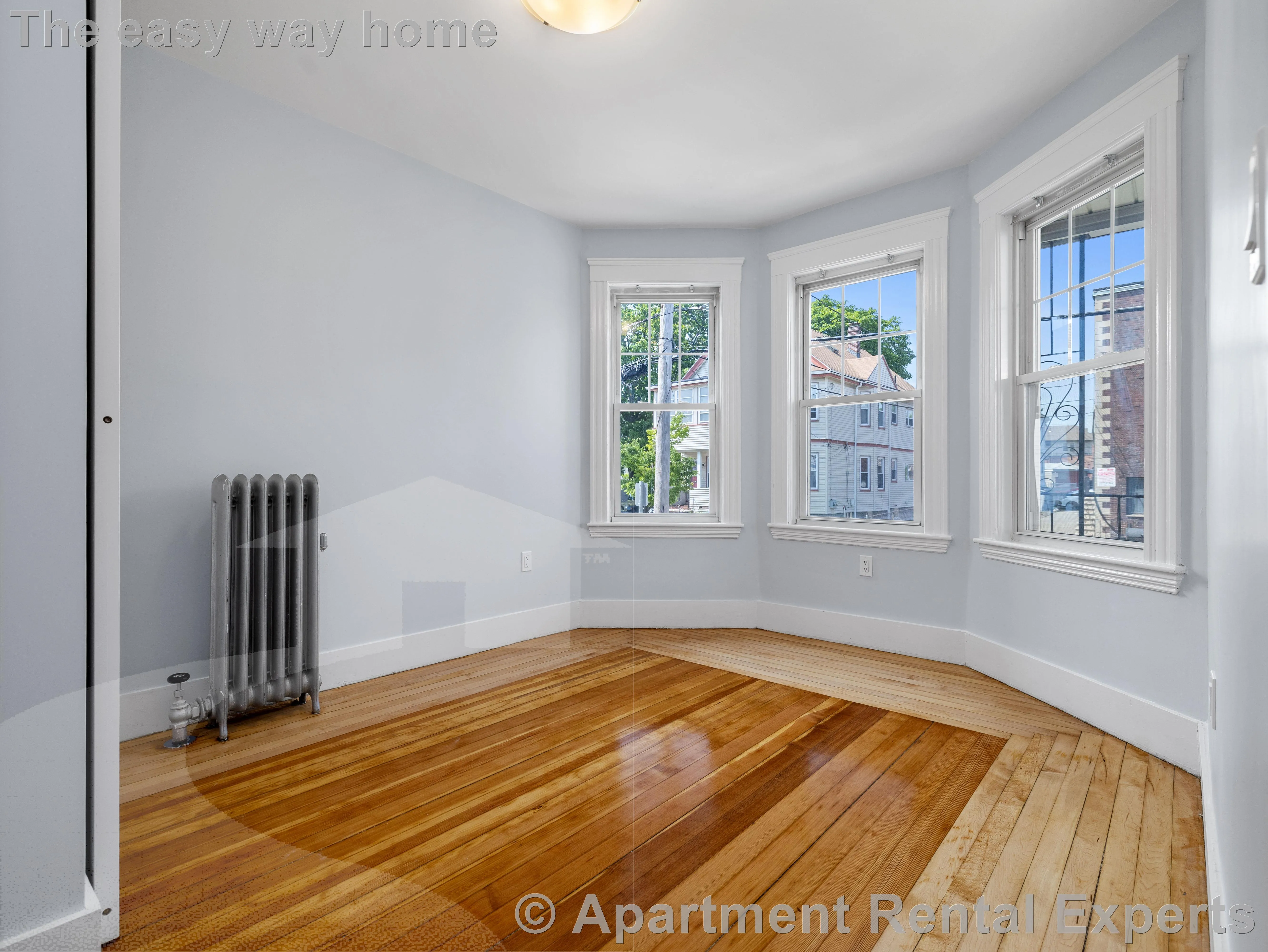 4 bed, 1 bath apartment for rent at 16 Windsor Rd Unit 1, Tufts — photo 3 of 10