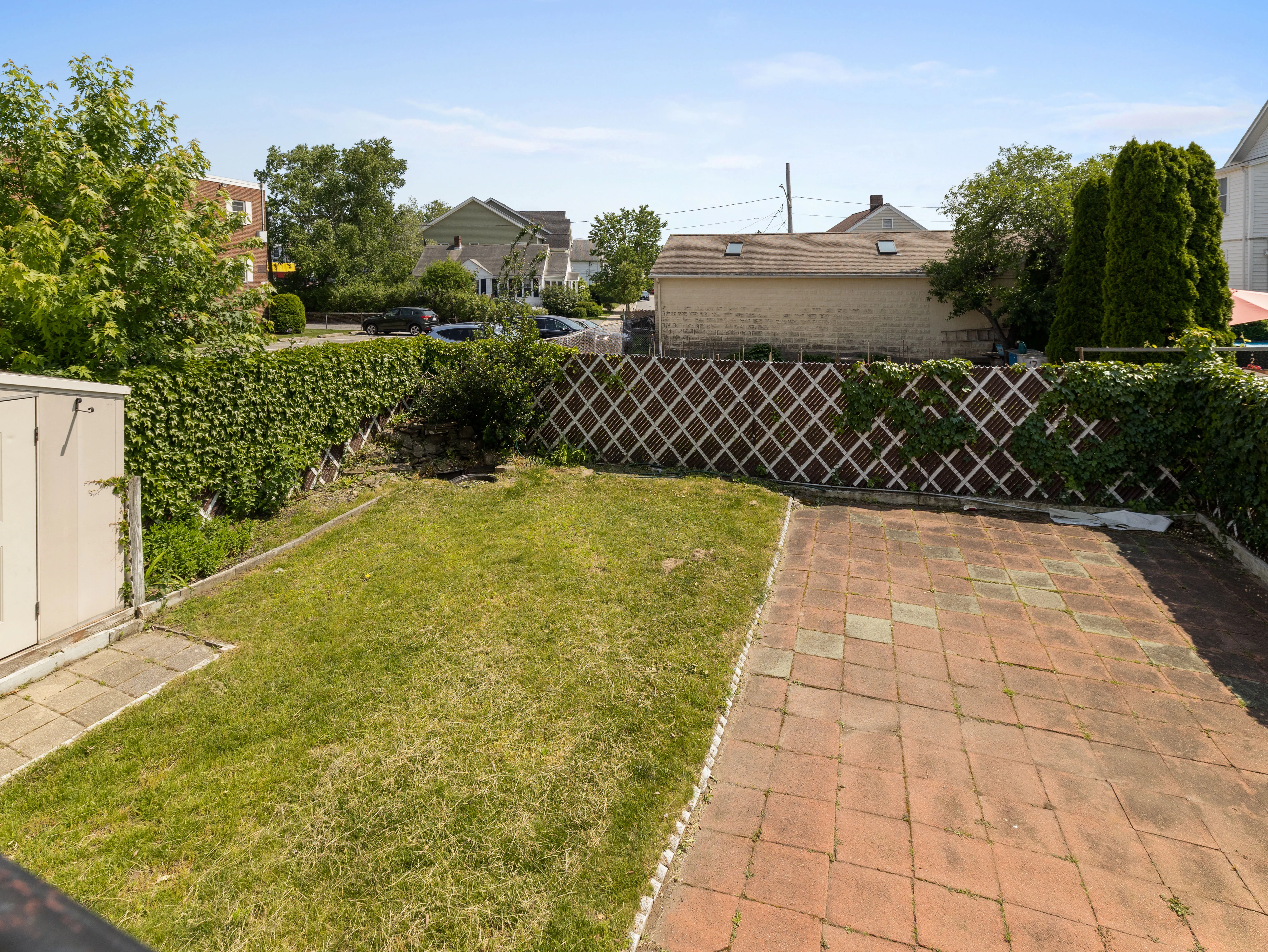 4 bed, 1 bath apartment for rent at 16 Windsor Rd Unit 1A, South Medford — photo 8 of 10