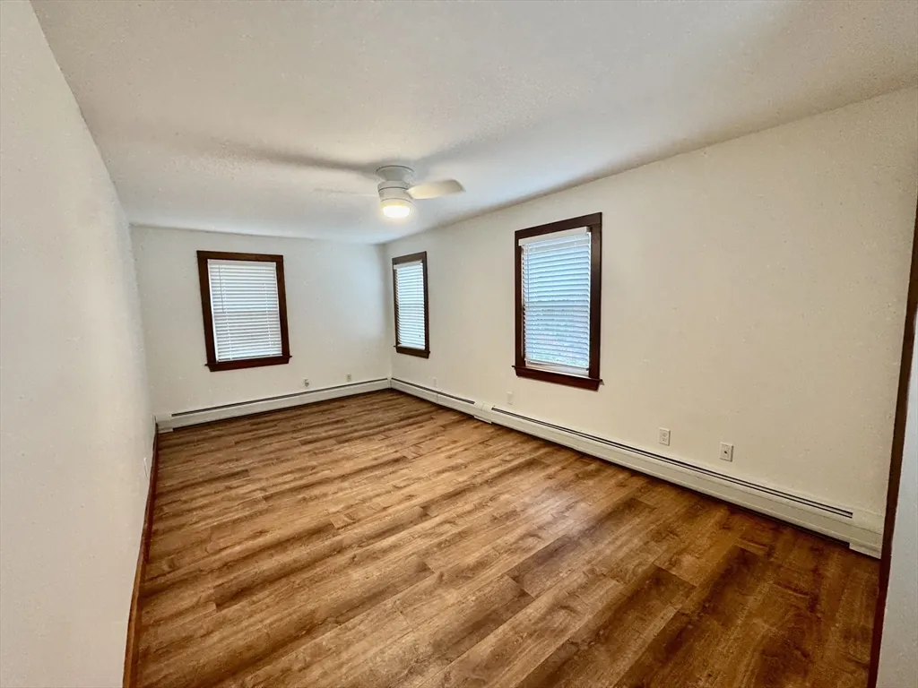 1 bed, 1 bath apartment for rent at 16 Winona Ave, Sconticut Neck — photo 11 of 22