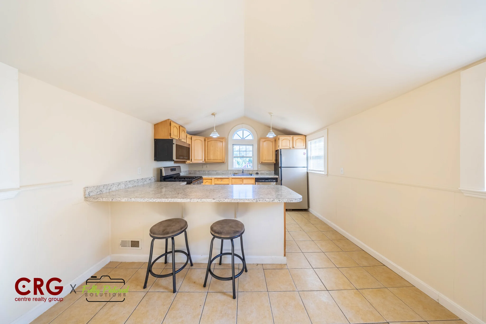 2 bed, 1 bath apartment for rent at 16 Winter St, Newton Upper Falls — photo 3 of 19