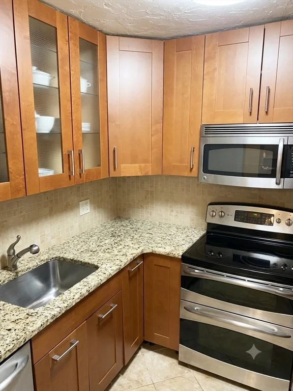 2 bed, 2 bath apartment for rent at 16 Winter St Unit 14C, Waltham — photo 7 of 22