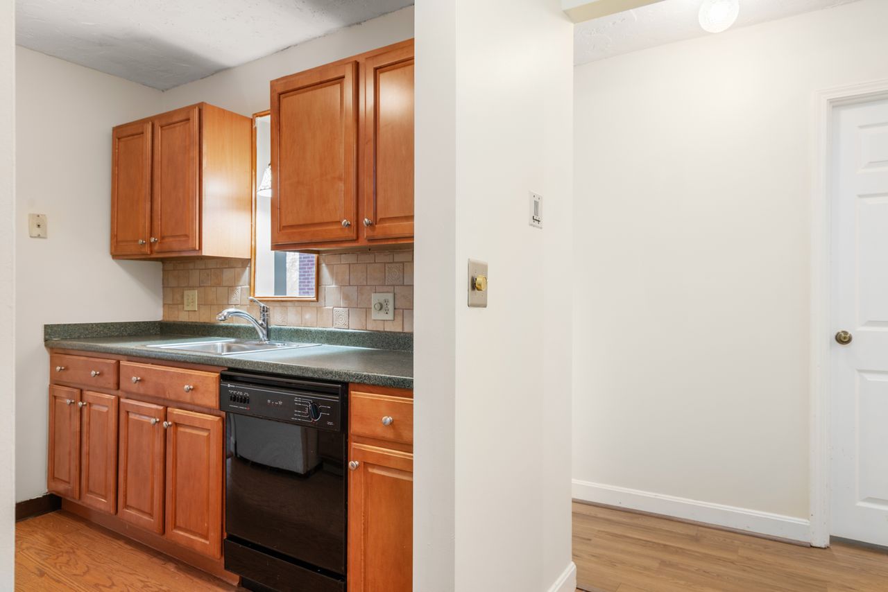 2 bed, 2 bath apartment for rent at 16 Winter St Unit 41C, Piety Corner Historic District — photo 13 of 33