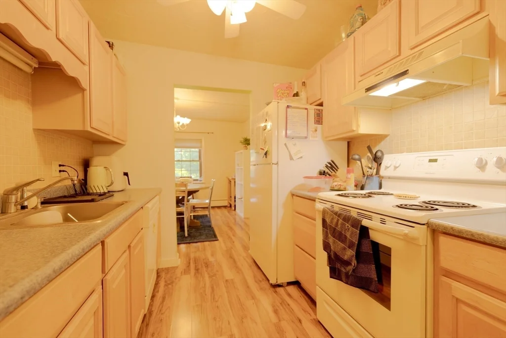 2 bed, 2 bath apartment for rent at 16 Winter St Unit 42C, Waltham — photo 7 of 31
