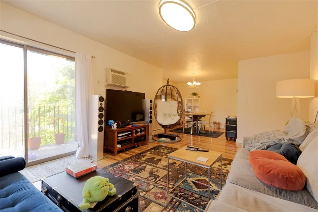 2 bed, 2 bath apartment for rent at 16 Winter St Unit 42C, Waltham — photo 1 of 31