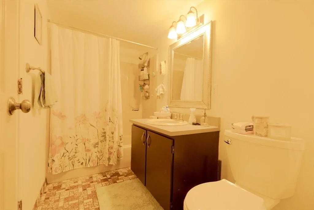 2 bed, 2 bath apartment for rent at 16 Winter St Unit 42C, Waltham — photo 26 of 31