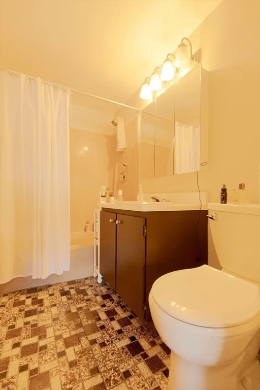 2 bed, 2 bath apartment for rent at 16 Winter St Unit 42C, Waltham — photo 25 of 31