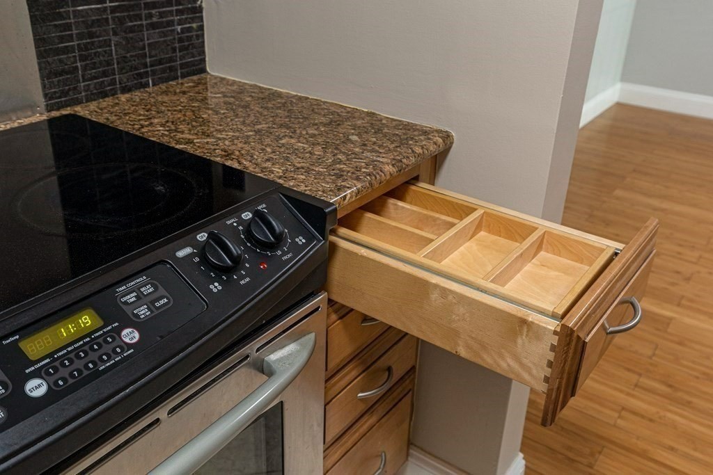 2 bed, 2 bath apartment for rent at 16 Winter Unit 13, Waltham — photo 9 of 19