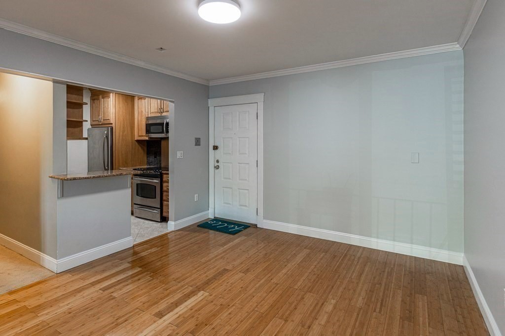2 bed, 2 bath apartment for rent at 16 Winter Unit 13, Waltham — photo 6 of 19