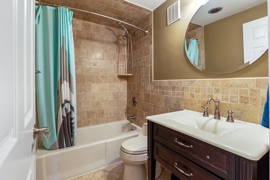 2 bed, 2 bath apartment for rent at 16 Winter Unit 13, Waltham — photo 14 of 19