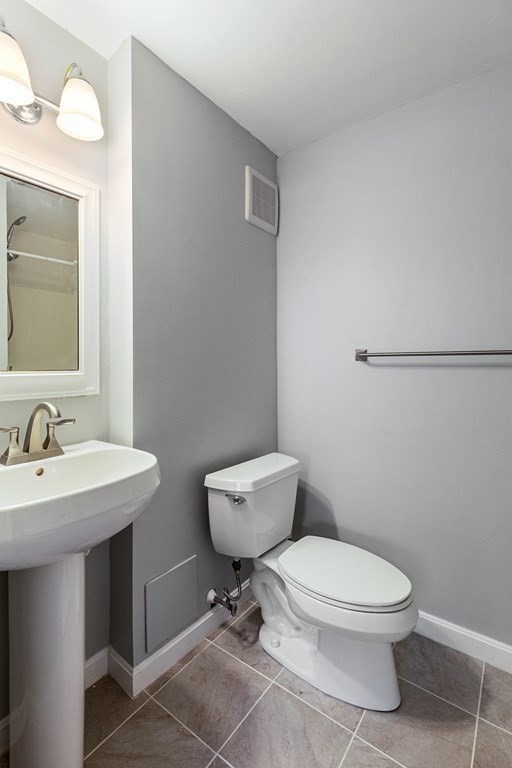 2 bed, 2 bath apartment for rent at 16 Winter Unit 13, Waltham — photo 16 of 19