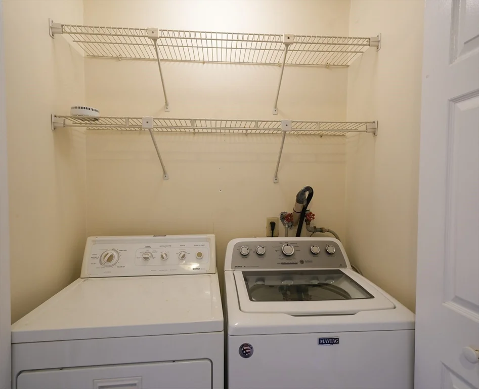 3 bed, 2 bath apartment for rent at 16 Winter Unit 41A, Waltham — photo 20 of 27