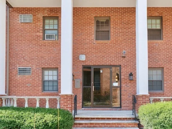 2 bed, 2 bath apartment for rent at 16 Winter Unit 43B, Piety Corner — photo 2 of 12