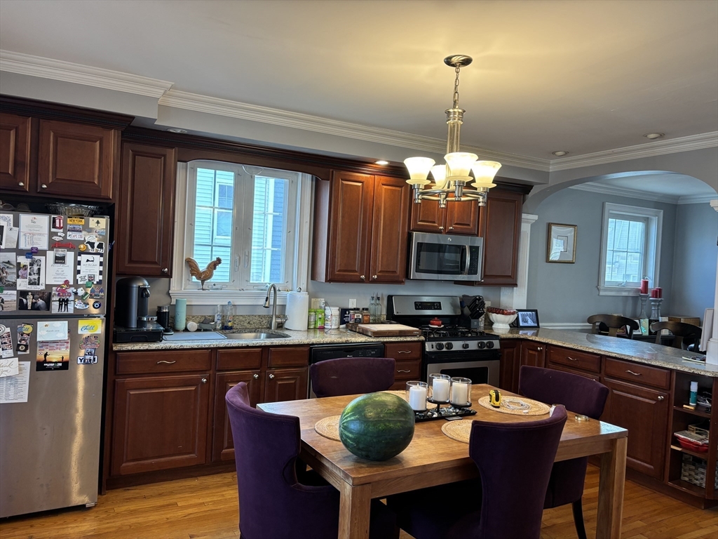 2 bed, 2 bath apartment for rent at 160 1/2 H St Unit 2, South Boston — photo 1 of 28
