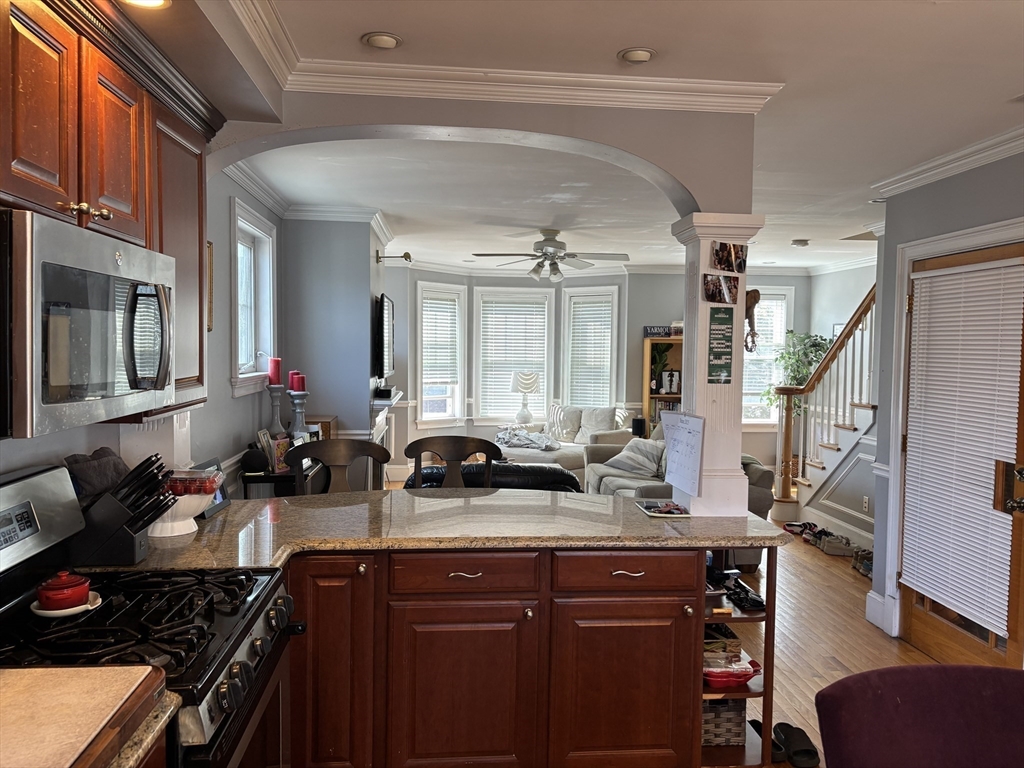 2 bed, 2 bath apartment for rent at 160 1/2 H St Unit 2, South Boston — photo 2 of 28